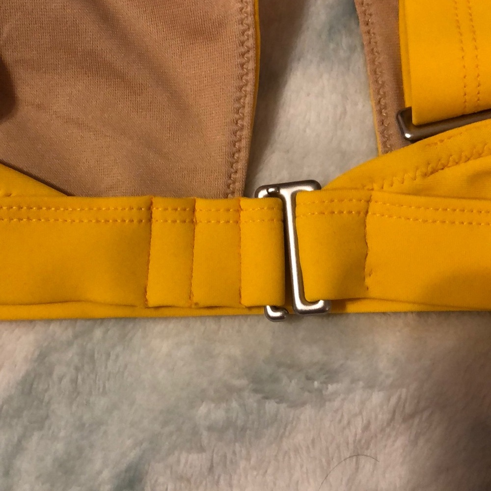 Yellow adjustable bikini top! 💛 - Picture 4 of 4
